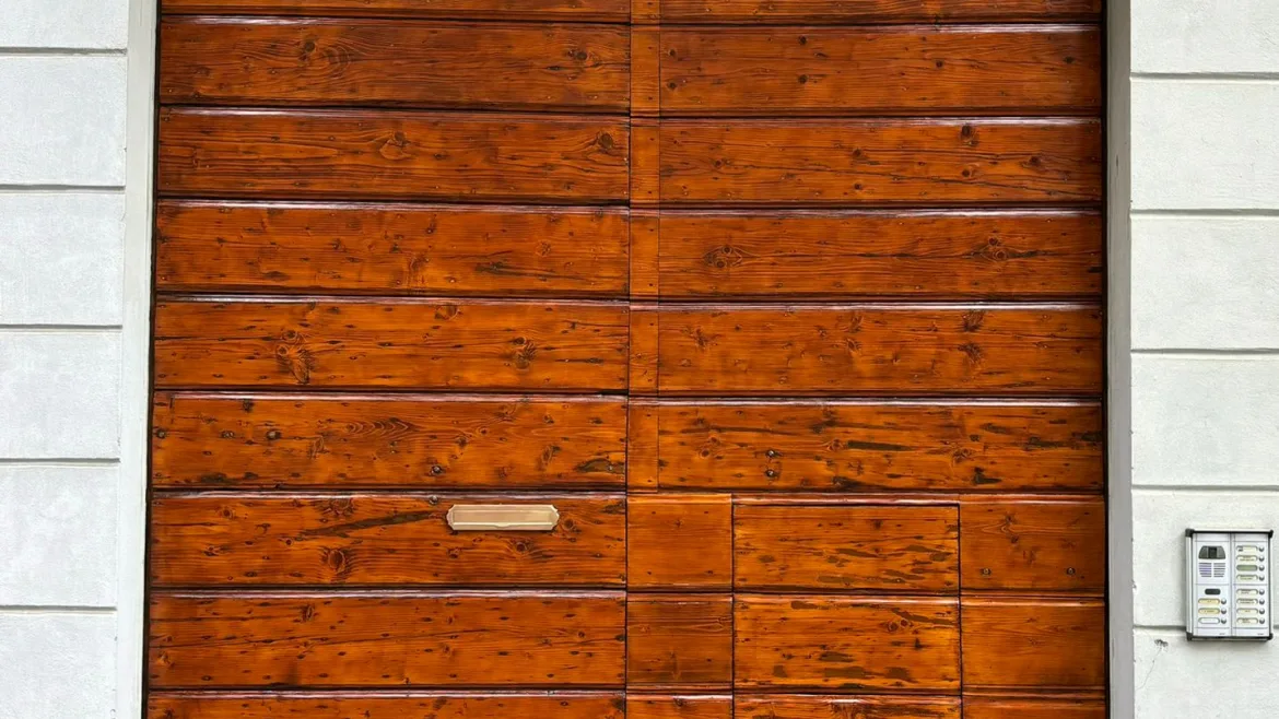 Restauro portoni storici: conservare funzionalità ed estetica